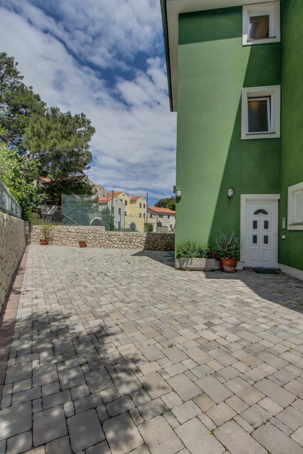 Apartments And Rooms By The Sea Nerezine, Losinj - 11815 Eksteriør billede