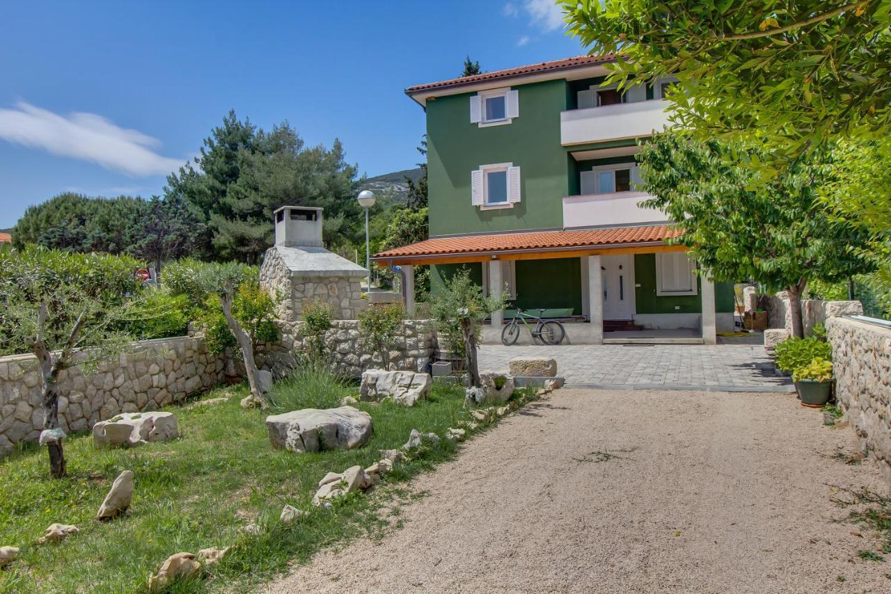 Apartments And Rooms By The Sea Nerezine, Losinj - 11815 Eksteriør billede